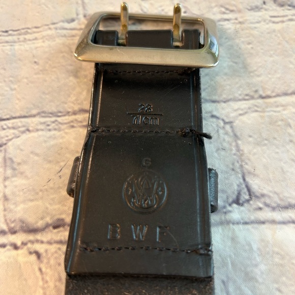 BWF MENS DOUBLE PRONG & HOLES CHUNKY WIDE BLACK LEATHER BELT SIZE 28 - Picture 8 of 11